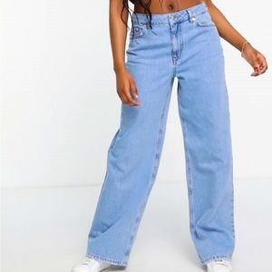 Petite Wide Leg Light Wash Jeans
